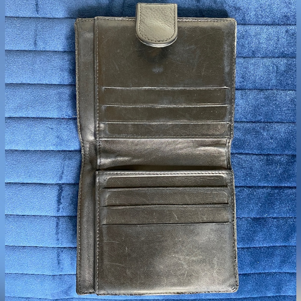 CHANEL Vintage Wallet - Picture 6 of 13